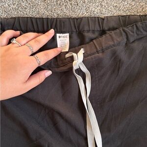 FIGS straightleg black scrub pants